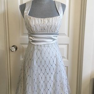 B Darlin Ivory dress size 7-8 juniors
